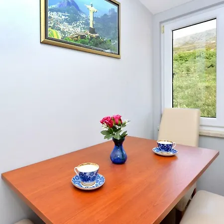 Petra Appartement *